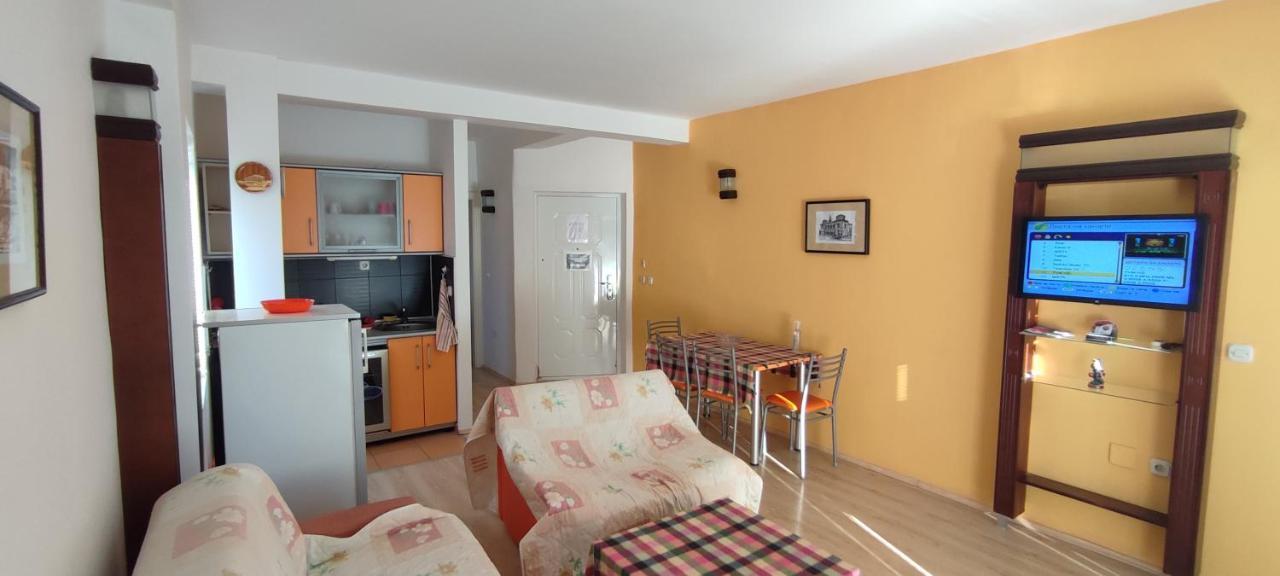 Apartments Vela - Pestani, Ohrid Ngoại thất bức ảnh